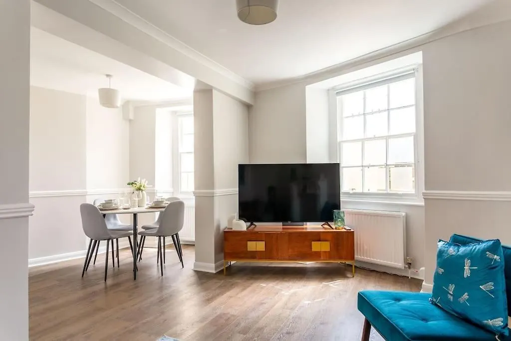 Stylish 2-Bed Garden Apartment Brighton United Kingdom